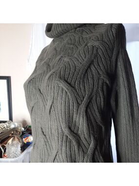 Max& Co. Italy wool sweater S